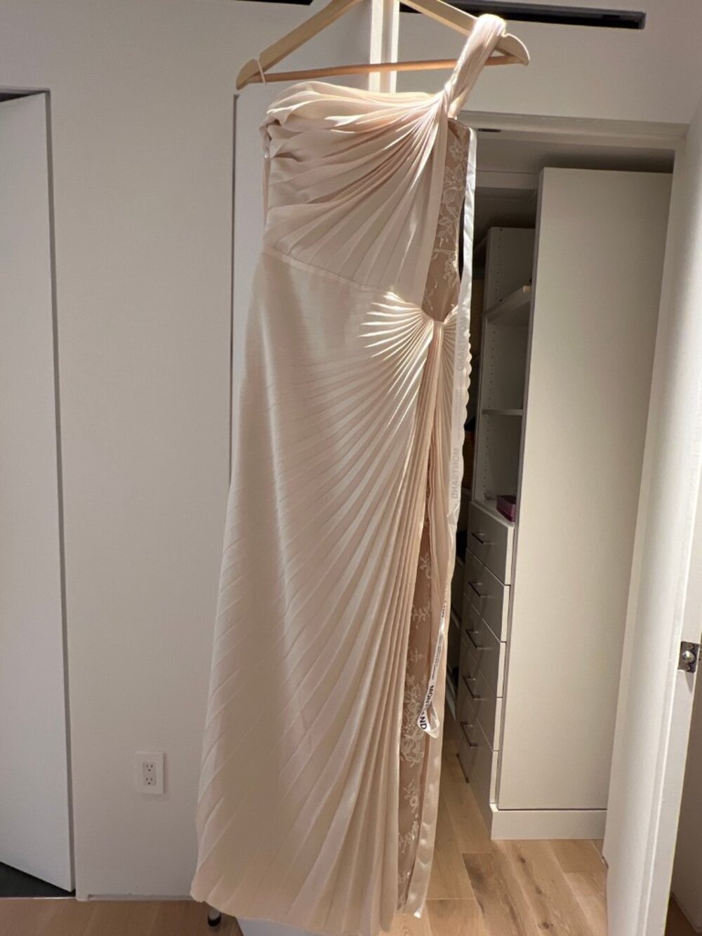 Montsand Parahelios Ivory One-Shoulder Pleated Gown NWT Size S